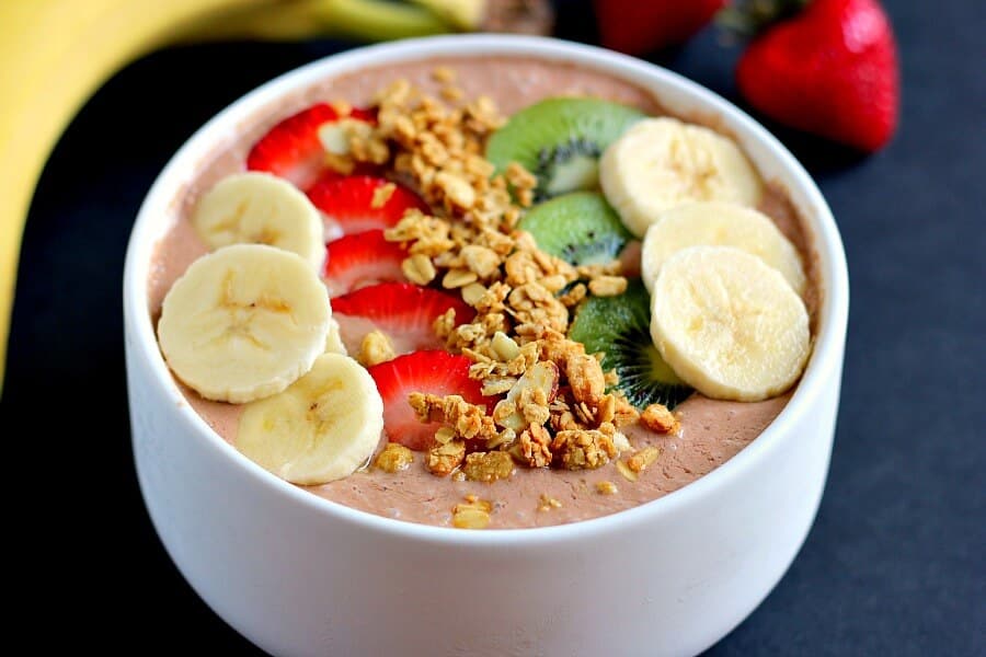 chocolate-peanut-butter-smoothie-bowl1